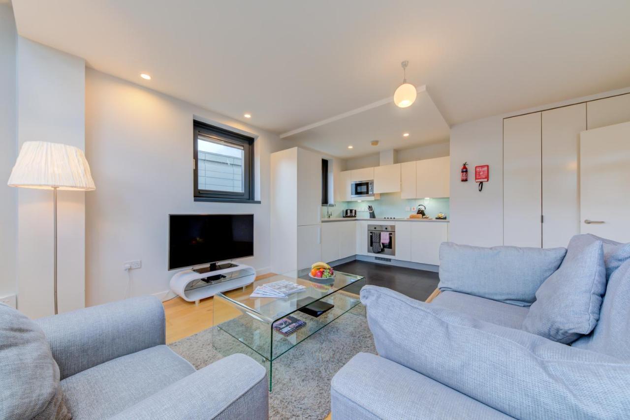 Cleyro Serviced Apartments - Finzels Reach Бристоль Экстерьер фото