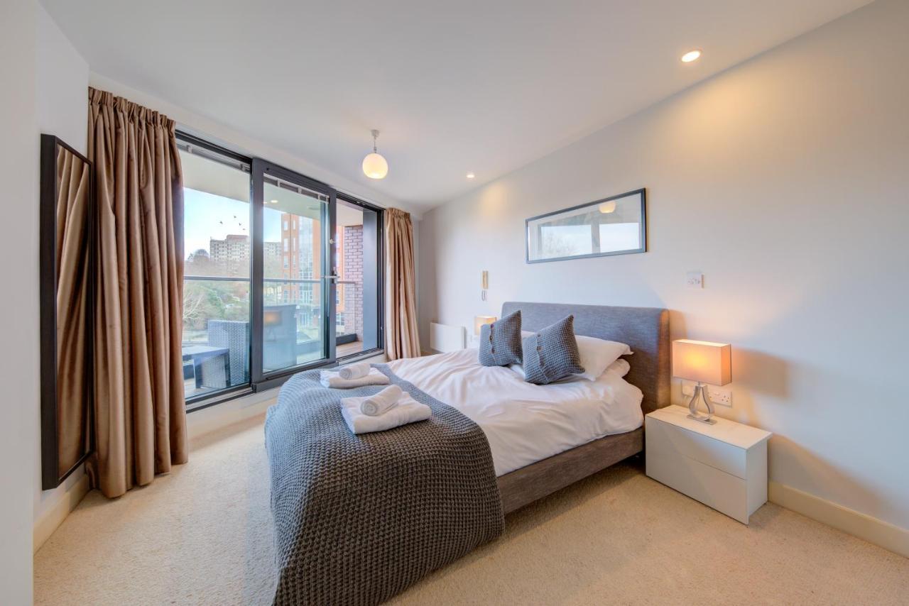 Cleyro Serviced Apartments - Finzels Reach Бристоль Экстерьер фото