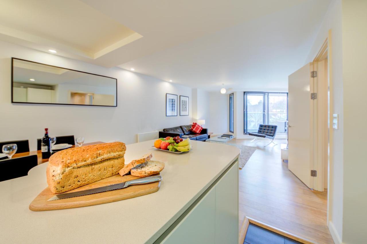 Cleyro Serviced Apartments - Finzels Reach Бристоль Экстерьер фото